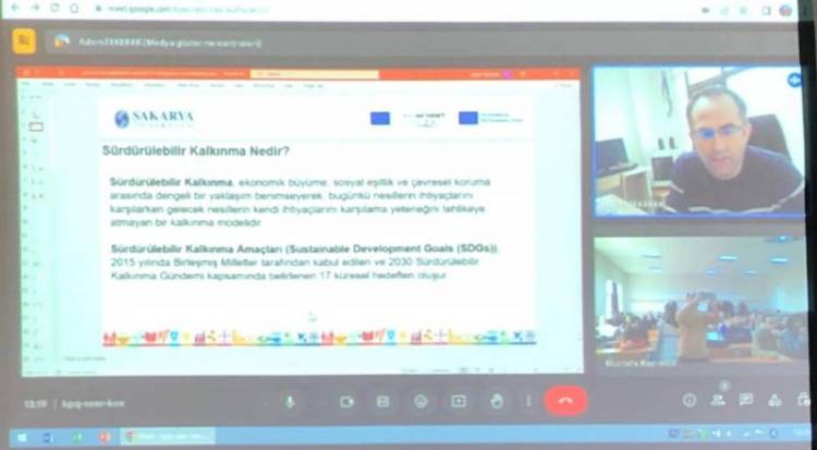 Doç. Dr. Adem Tekerek Dijitalleşme ve Yapay Zekanın Sürdürülebilirlikteki Rolü ile İlgili Sunumunu Projemiz Öğrencilerine Gerçekleştirdi.